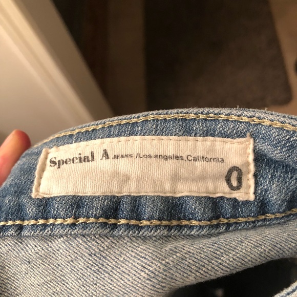 Two pairs of jeans - Picture 3 of 6